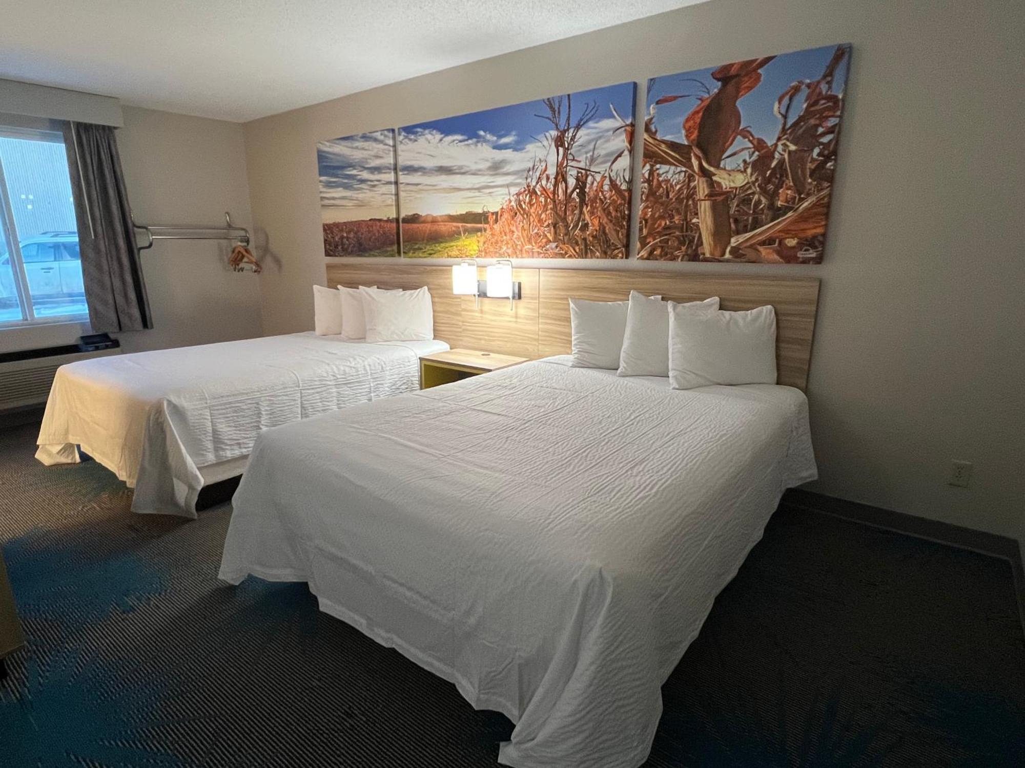 Days Inn By Wyndham Jamestown Exteriör bild
