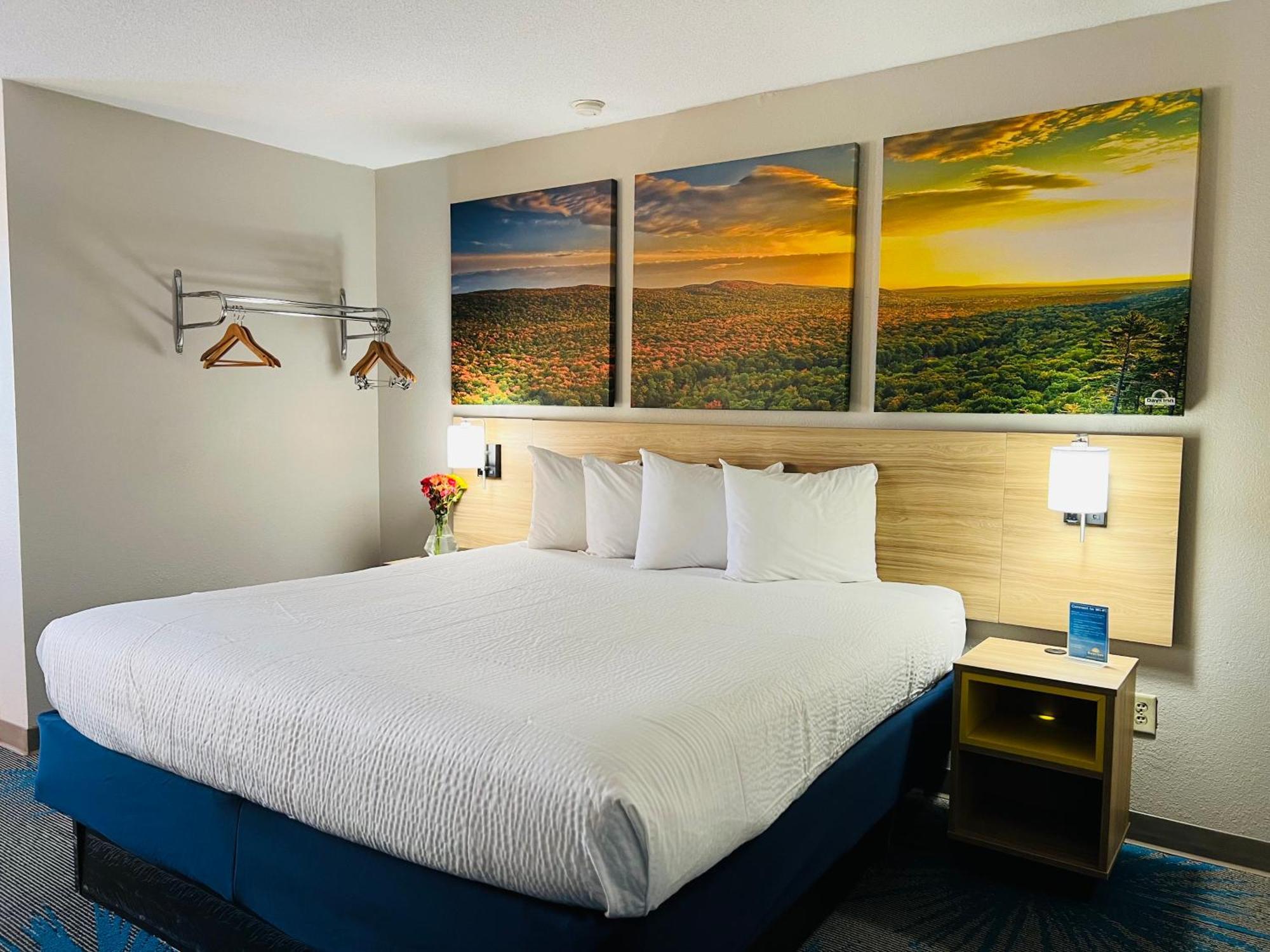 Days Inn By Wyndham Jamestown Exteriör bild